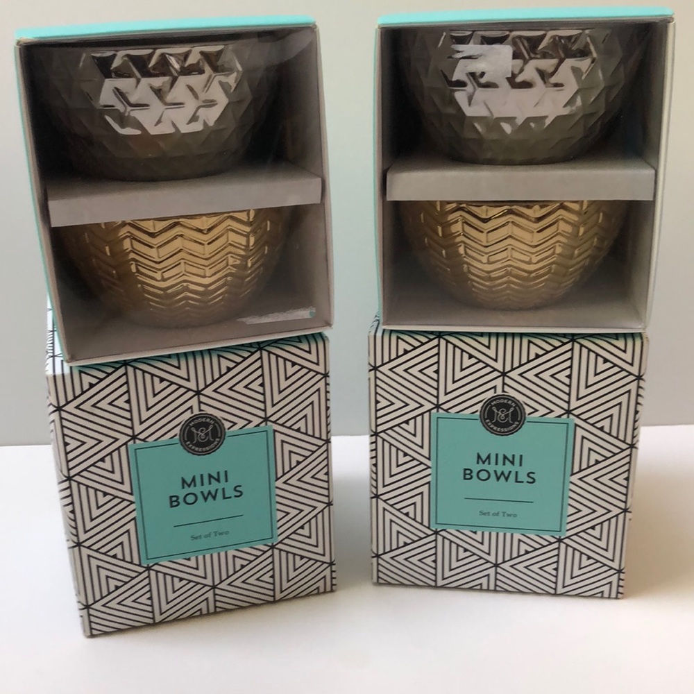 Modern Expressions Mini Bowls Set of 4